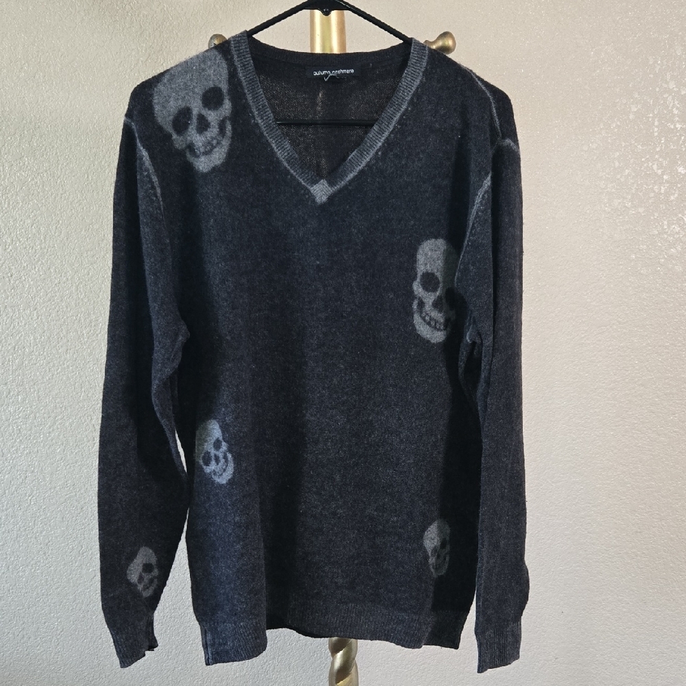 Autumn Cashmere V-Neck Sweater in Black with Skull Design